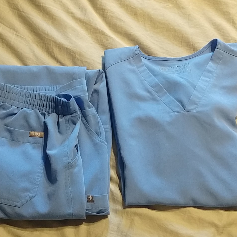 Ciel Blue Figs Scrubs Set
